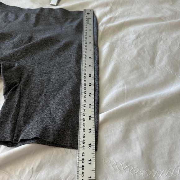 Skinnygirl Smoothers & Shapers Women's Gray Shorts Size Large Shapewear - Picture 9 of 10
